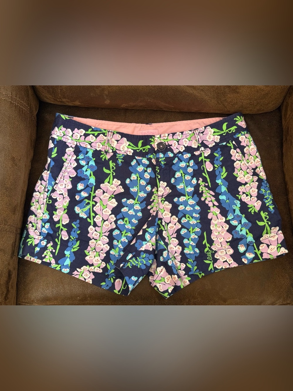 Lilly Pulitzer blue,pink & white flower shorts. Size 10